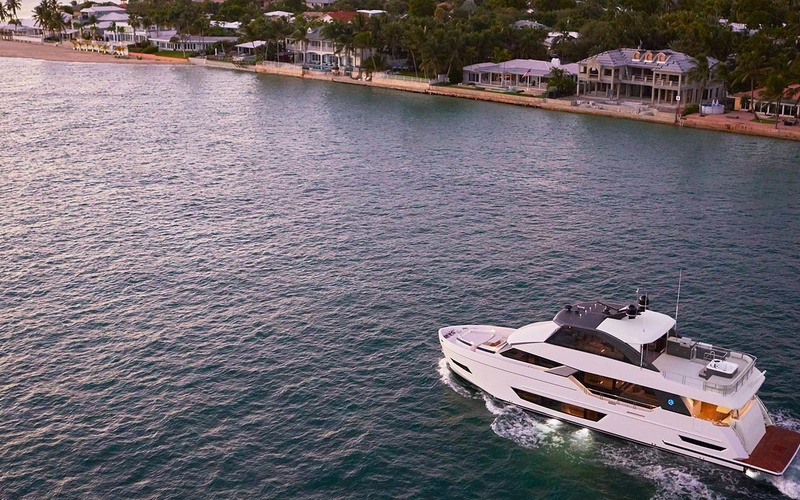 Ocean Alexander 84R Enclosed