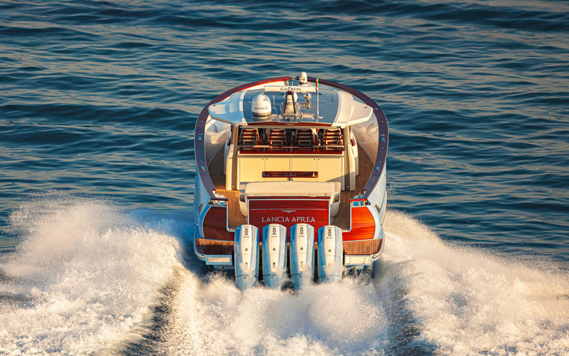 Lancia Aprea 52 Outboard