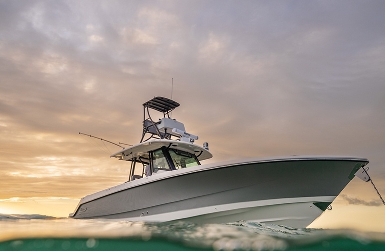 Boston Whaler 360 Outrage