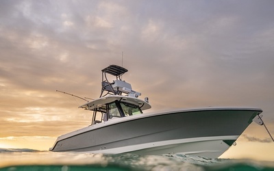 Boston Whaler 360 Outrage