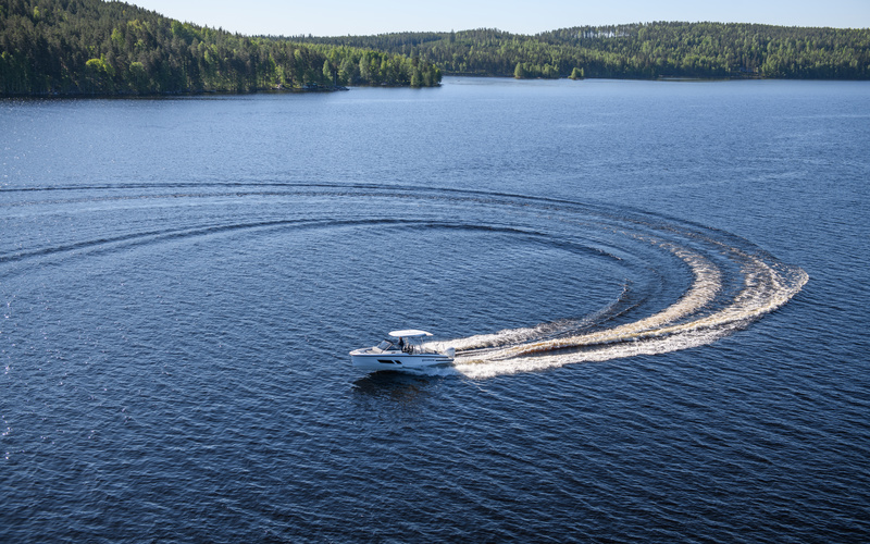 Quarken 27 T-Top