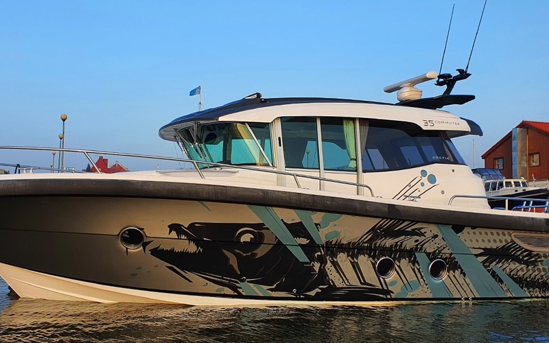 Arctic Boats Commuter 35
