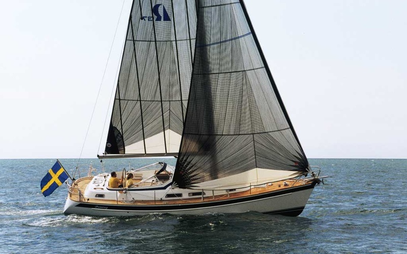 Hallberg-Rassy  37