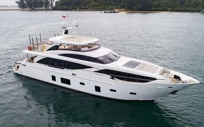 Azimut Grande 35 METRI