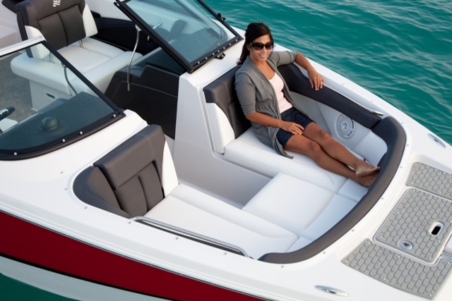 Four Winns SL222