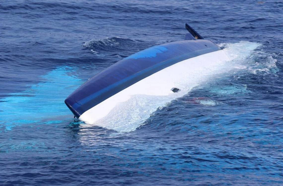 A yacht as a cover for murder.