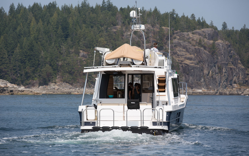 Ranger Tugs  R-43 CB