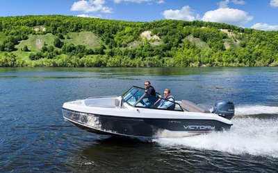 Victory 570 Open