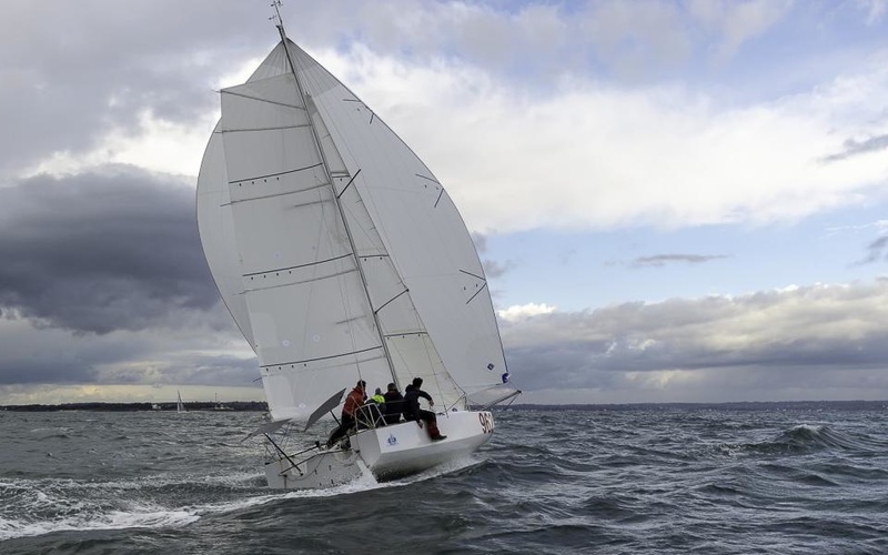 IDBmarine Maxi 650