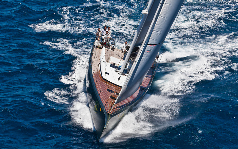 Maxi Dolphin Nacira 67