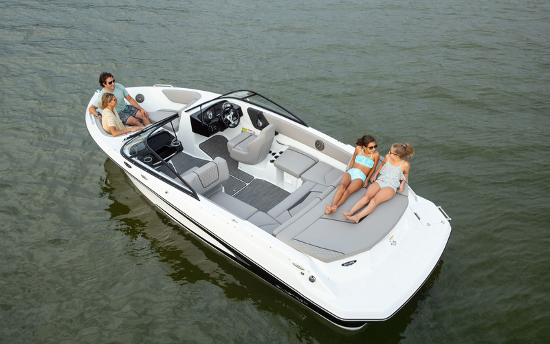 Glastron GX 215