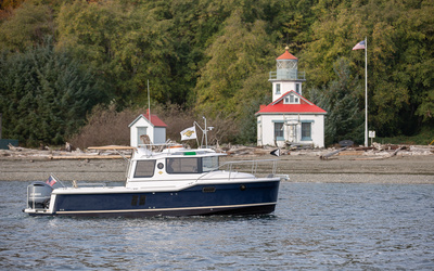 Ranger Tugs R-25