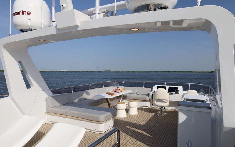 Van den Hoven Voyager 61