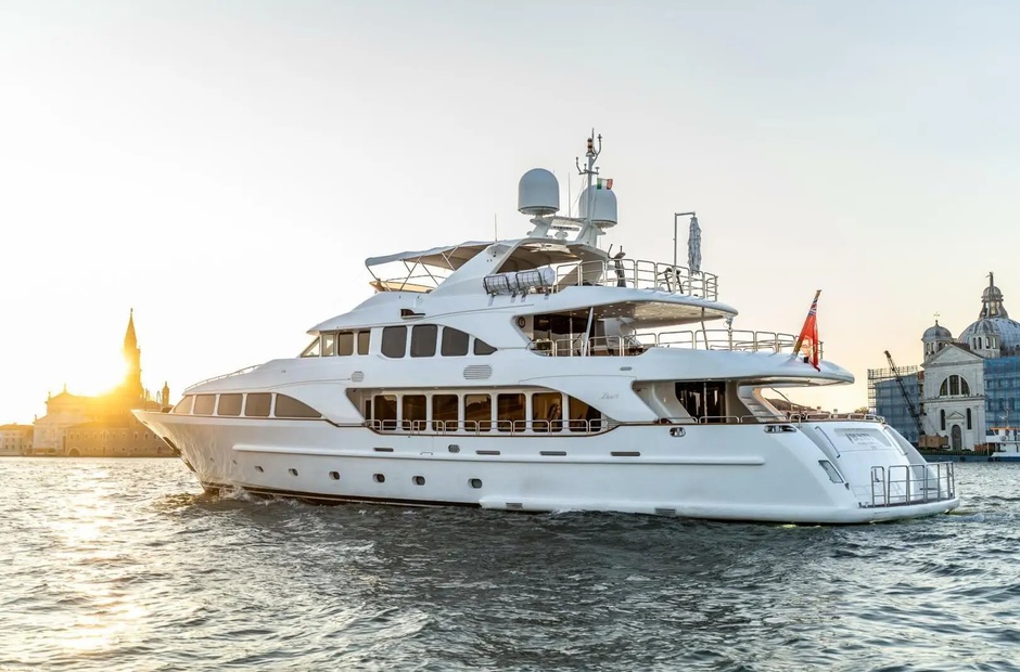 Benetti Bunty