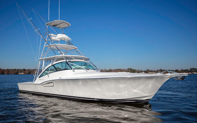 Albemarle 41 Custom Carolina Edition