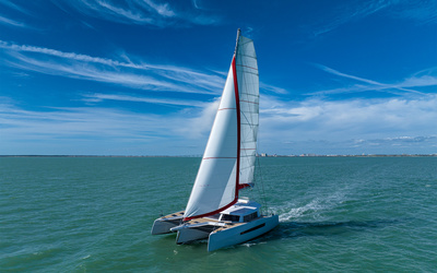 Neel Trimarans 52