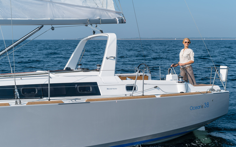 Beneteau Oceanis 38