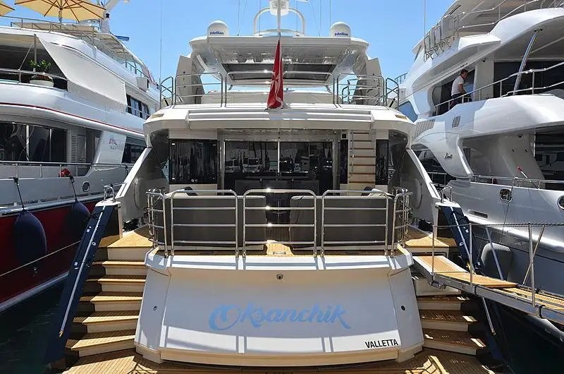 Sunseeker Oksanchik
