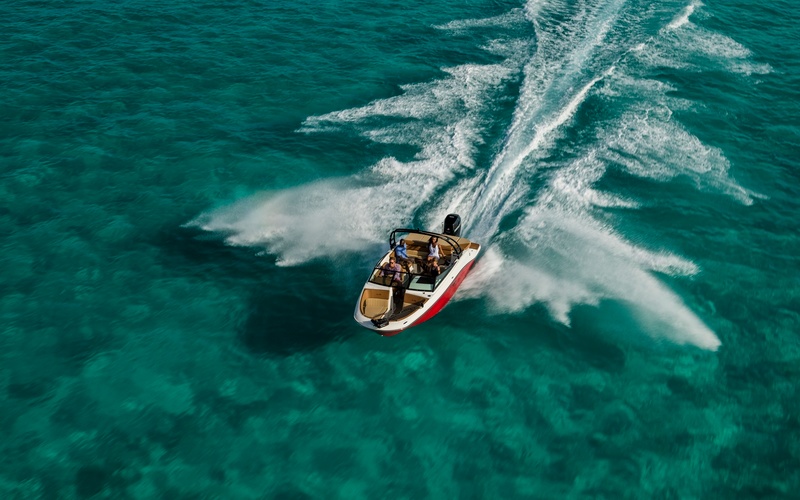 Sea Ray SPX 230 OB