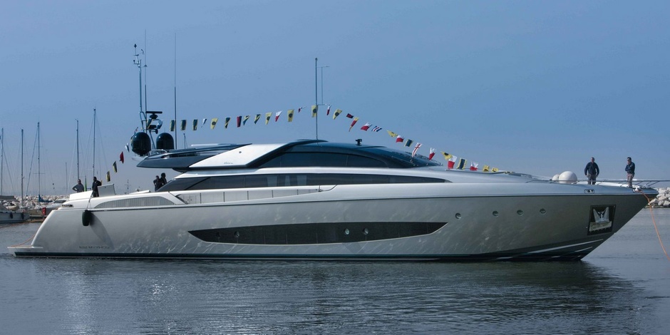 Elegant and clean lines - Riva does not change itself in any size