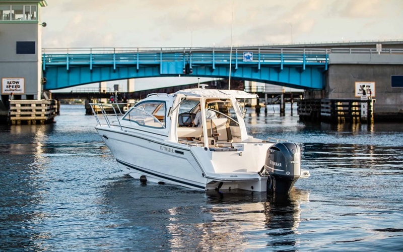 Cutwater C-24 Sport Coupe