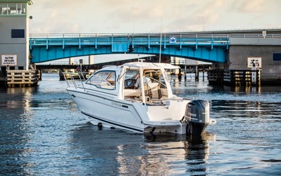 Cutwater C-24 Sport Coupe