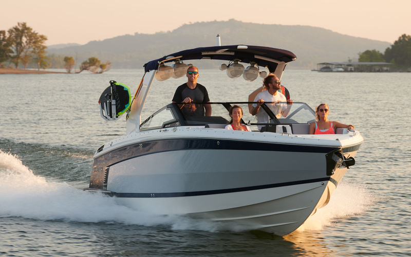 Cobalt R8 Surf