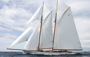 Marin LuxurYachts Elena