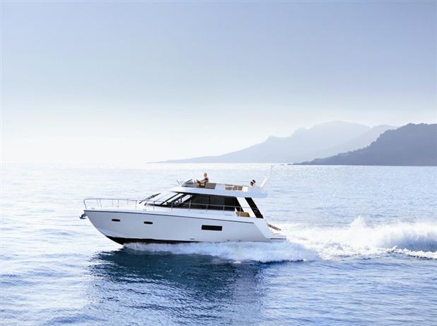 Sealine F42