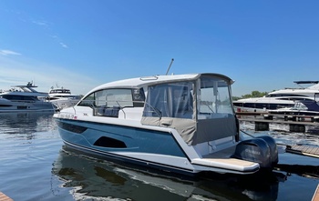 Sealine C335 (2022)
