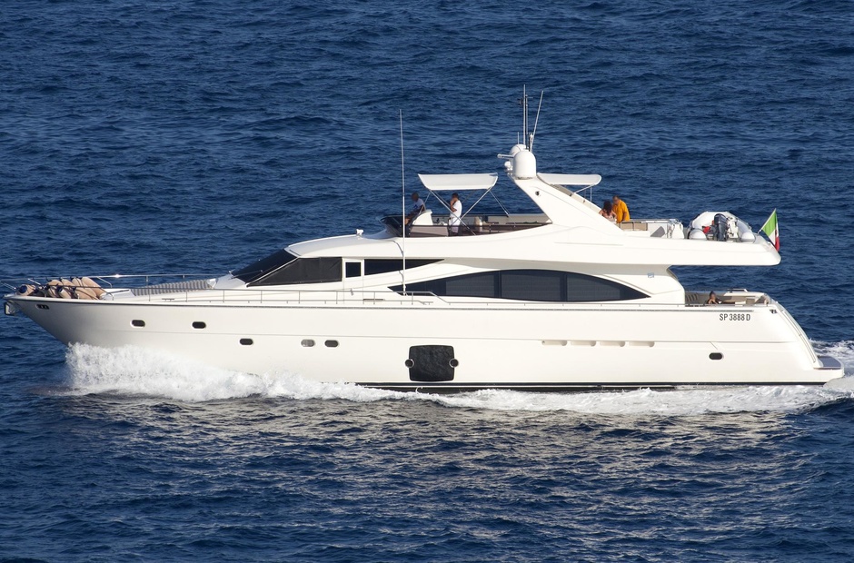 Ferretti Chi 5