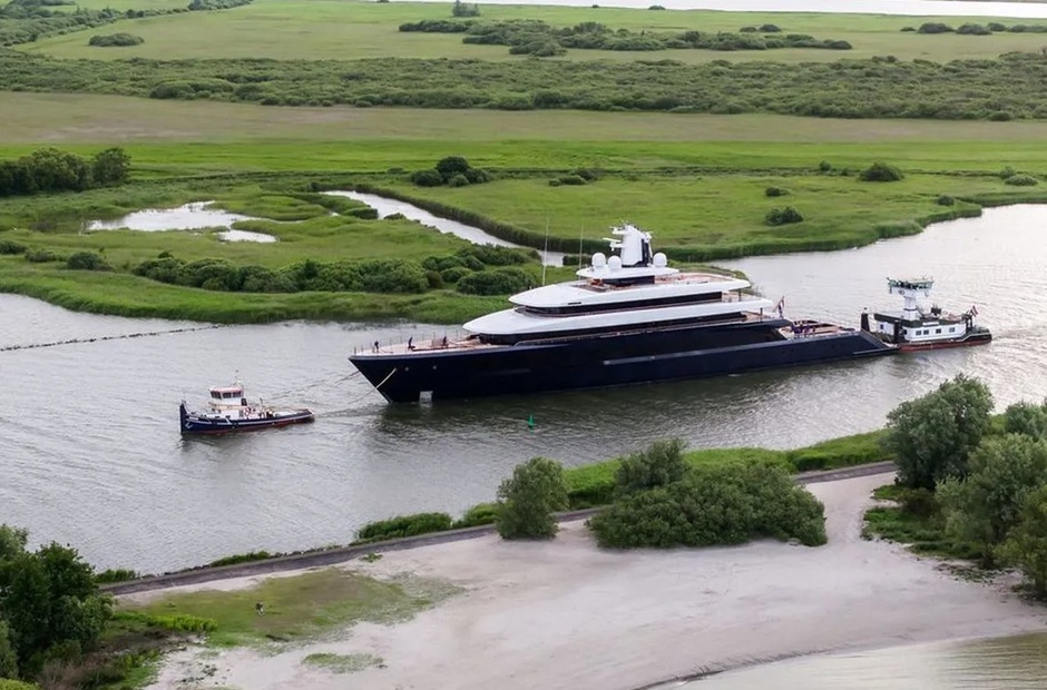 Feadship Drizzle