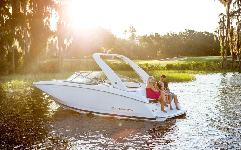 Regal 22 FasDeck