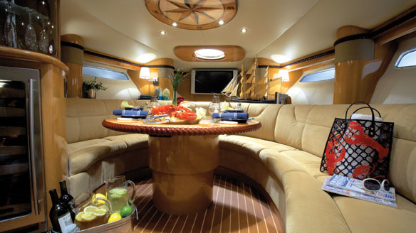 Larson Cabrio 370 DC