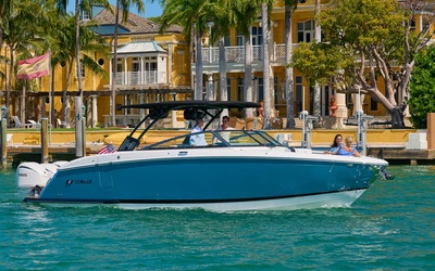 Cobalt R33 Outboard