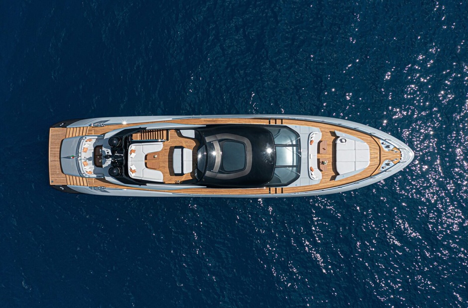 Mangusta Delfina