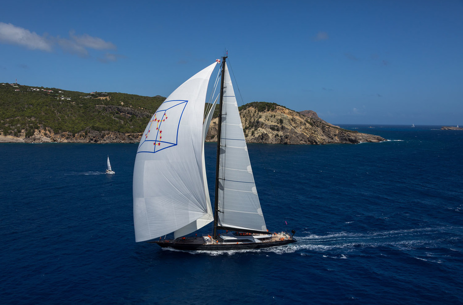Perini Navi Perseus^3