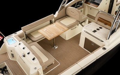 Chris-Craft Calypso 28