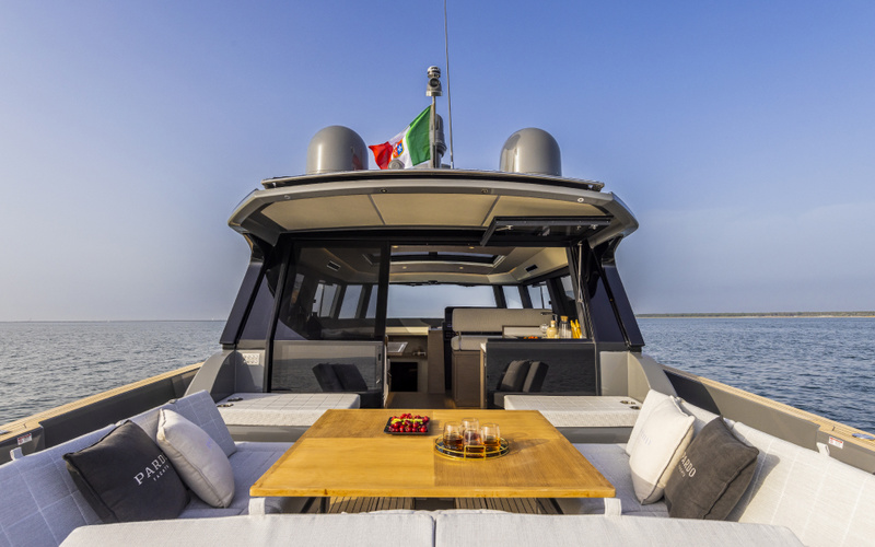 Pardo GT52