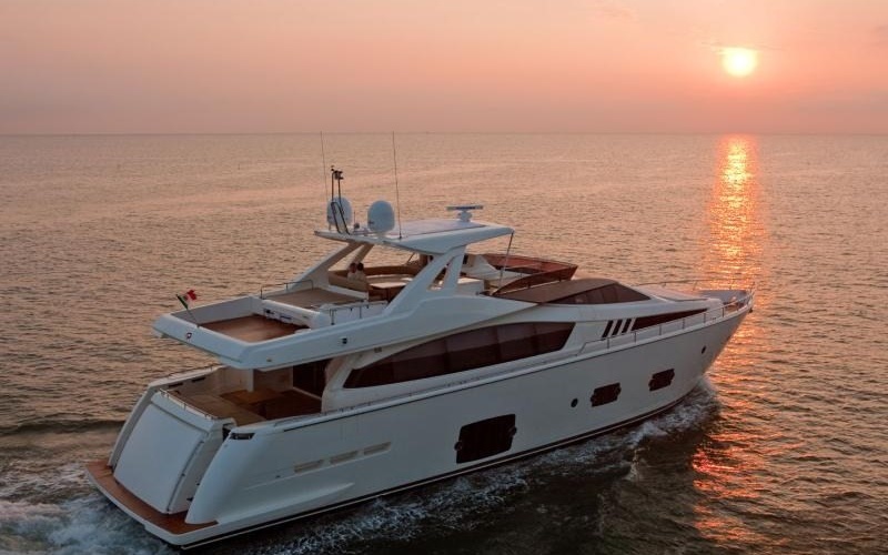 Ferretti 800 