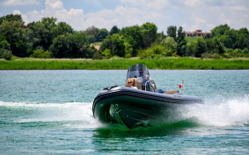 SACS Strider 800