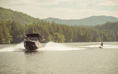 Malibu Wakesetter 23 LSV