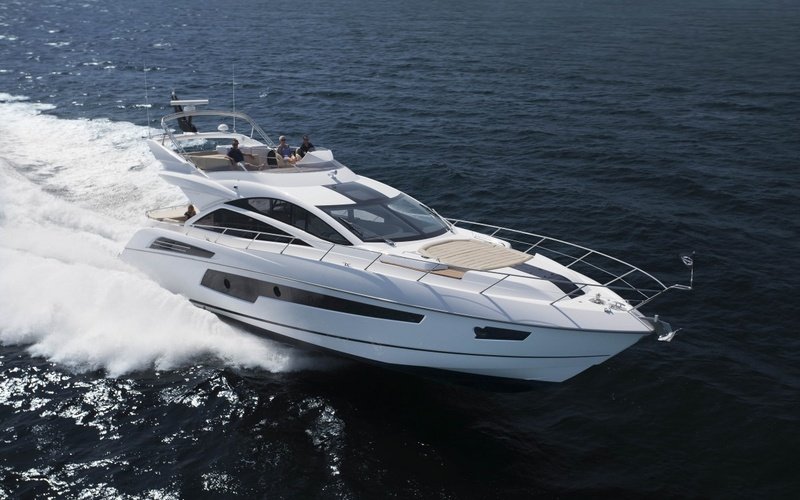 Sunseeker 68 Sport Yacht