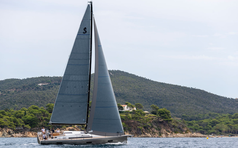 Beneteau First 44