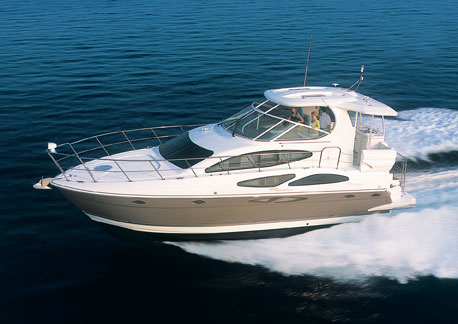Cruisers Yachts 415 Express Motoryacht
