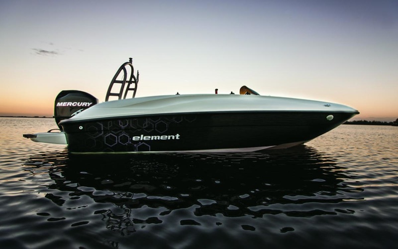 Bayliner Element E16