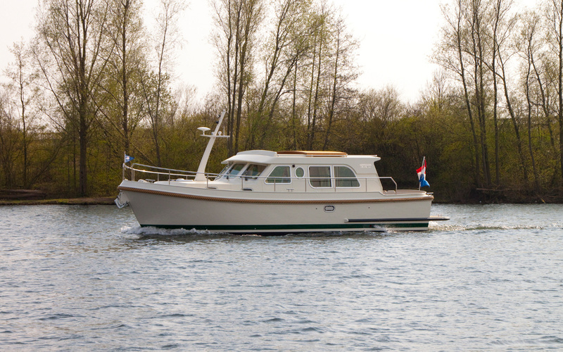 Linssen 34.9 Sedan