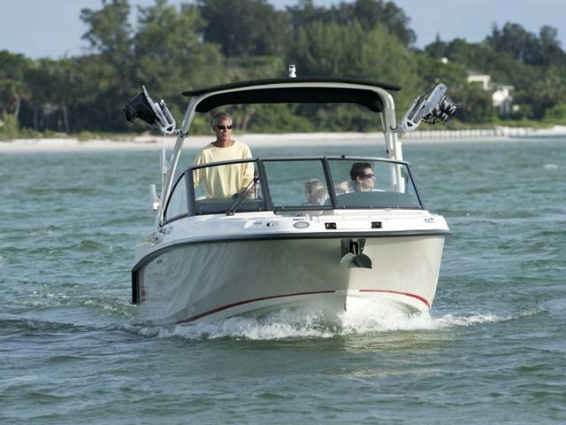 Boston Whaler 230 Vantage