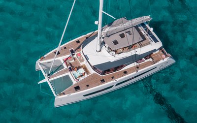 Fountaine Pajot Alegria 67