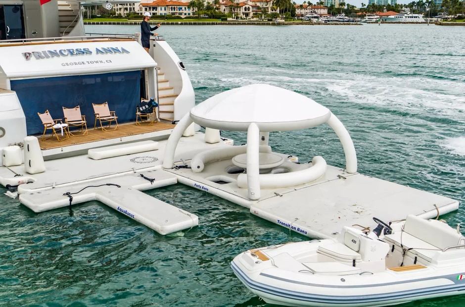 Intermarine Princess Anna